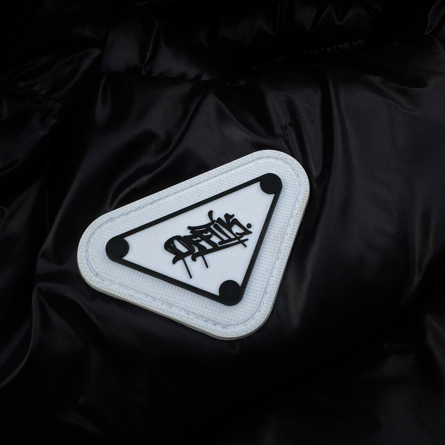 Signature Puffer Jacket - Black