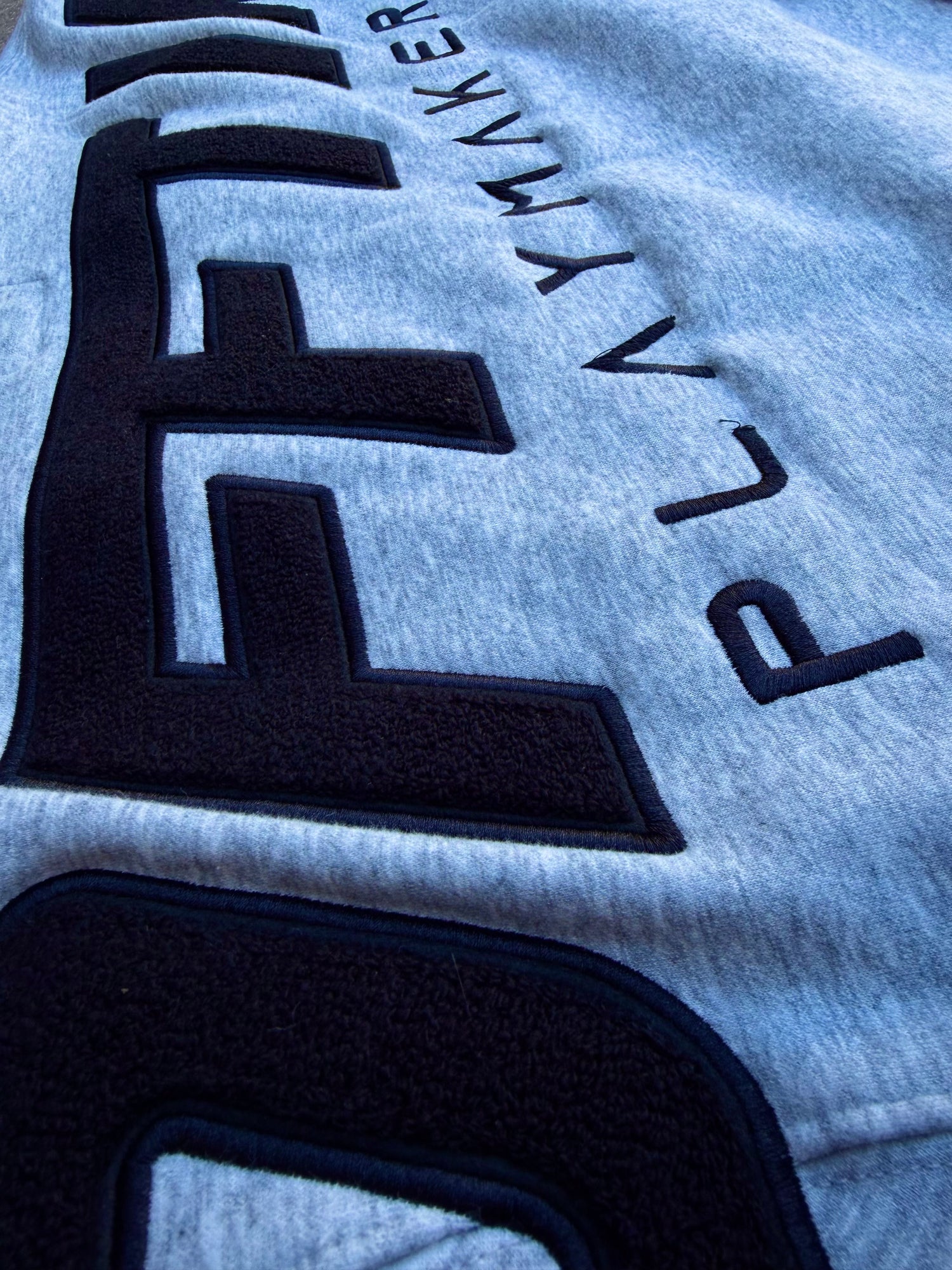 Playmaker Crewneck Grey/Black
