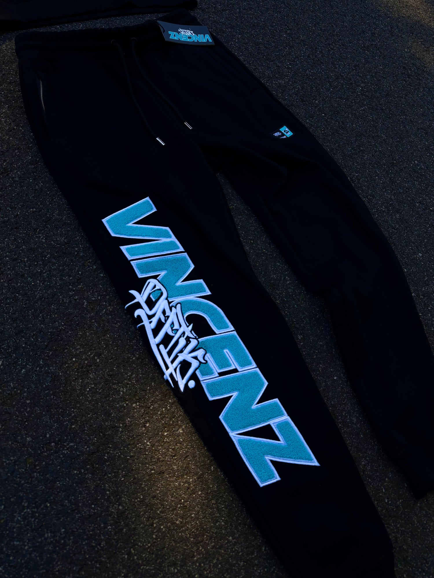 VINCENZ TRACKIES