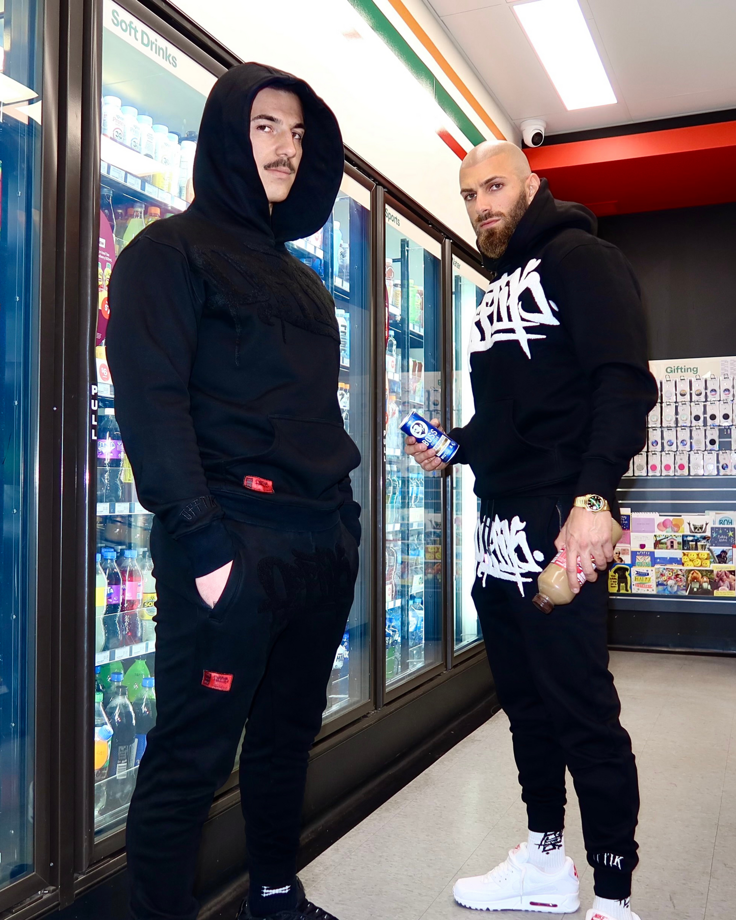 Signature Trackies Black/White