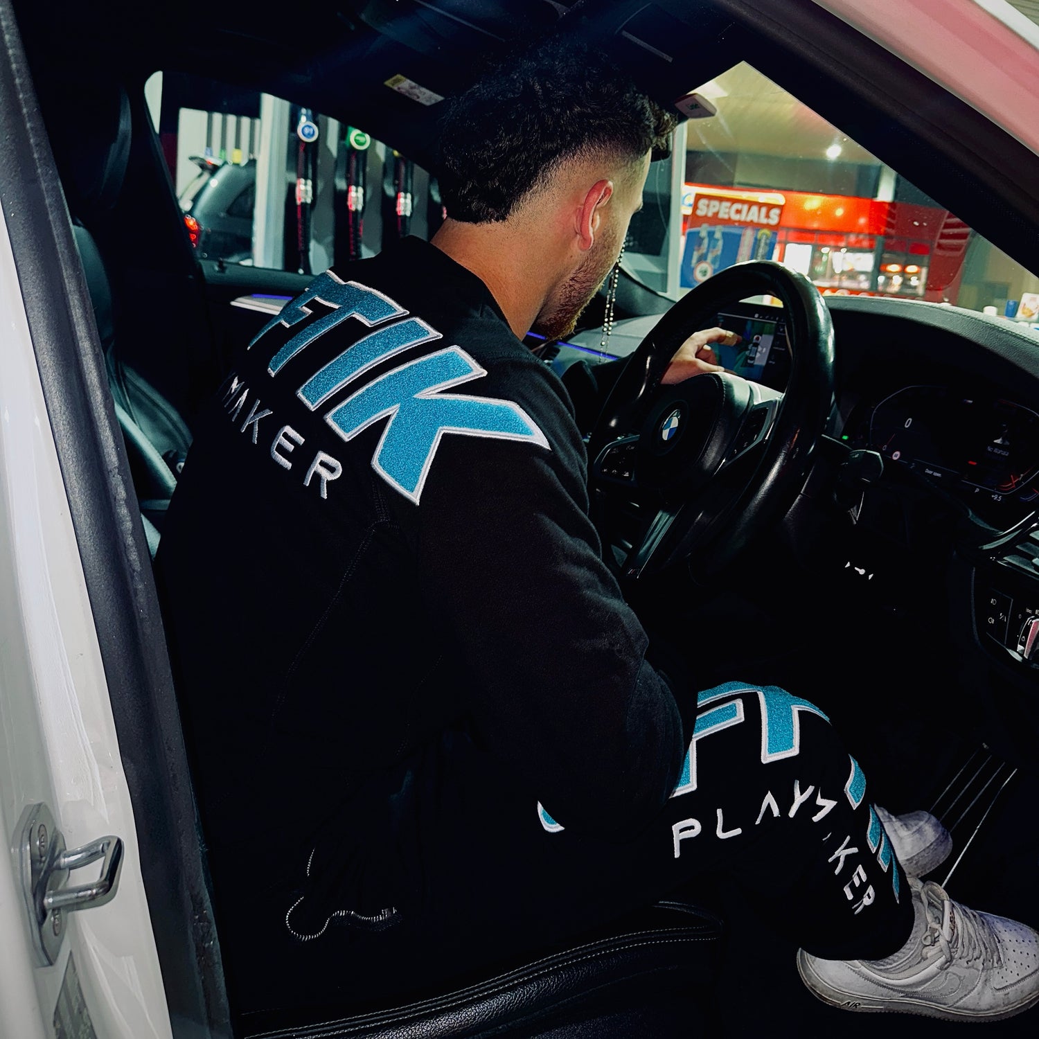 Playmaker Crewneck Black/Aqua