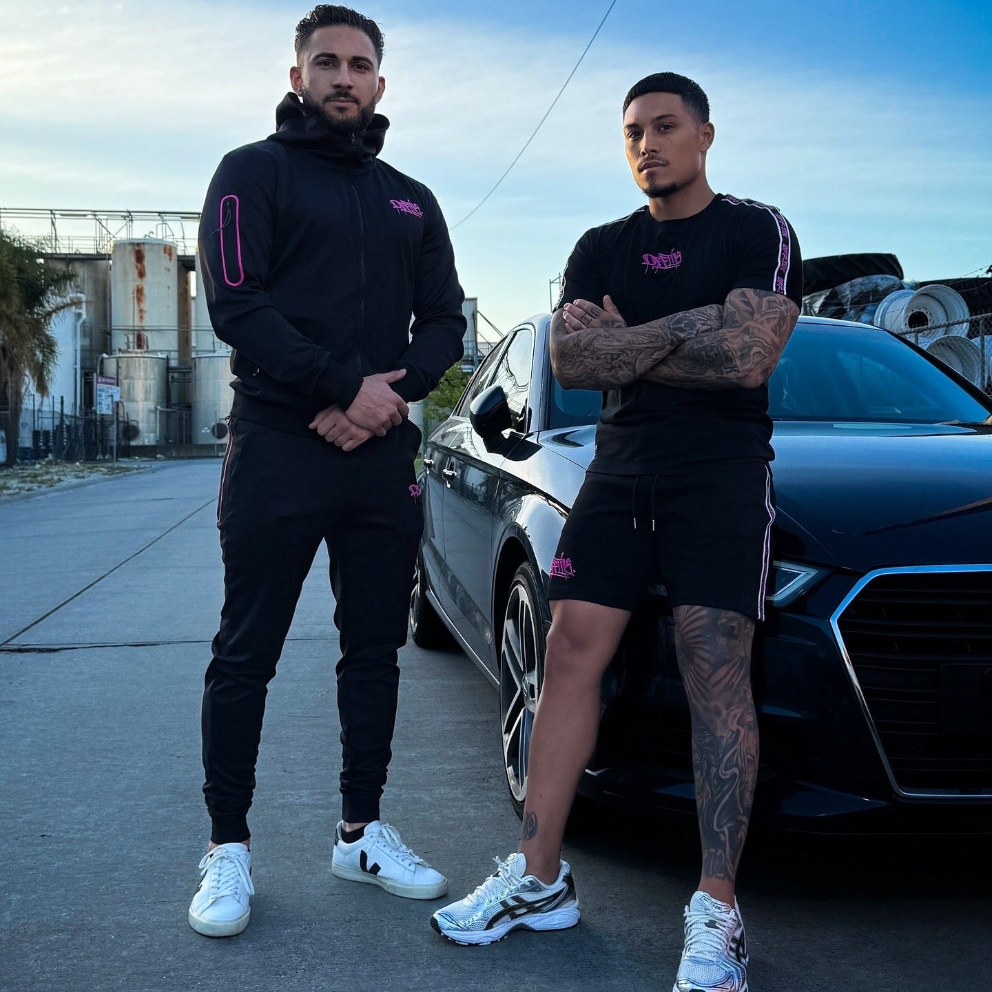 Signature Shorts - Black/Pink