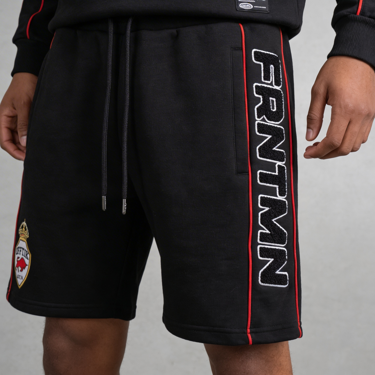 Frontman Shorts Black/Red