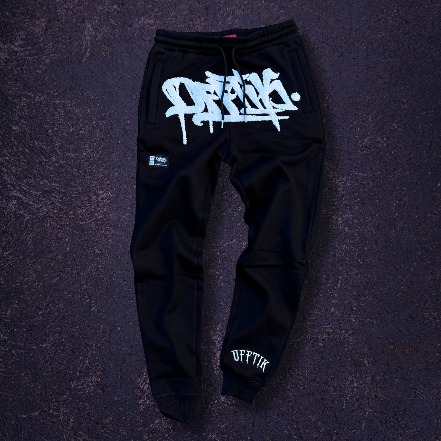 Signature Trackies Black/White