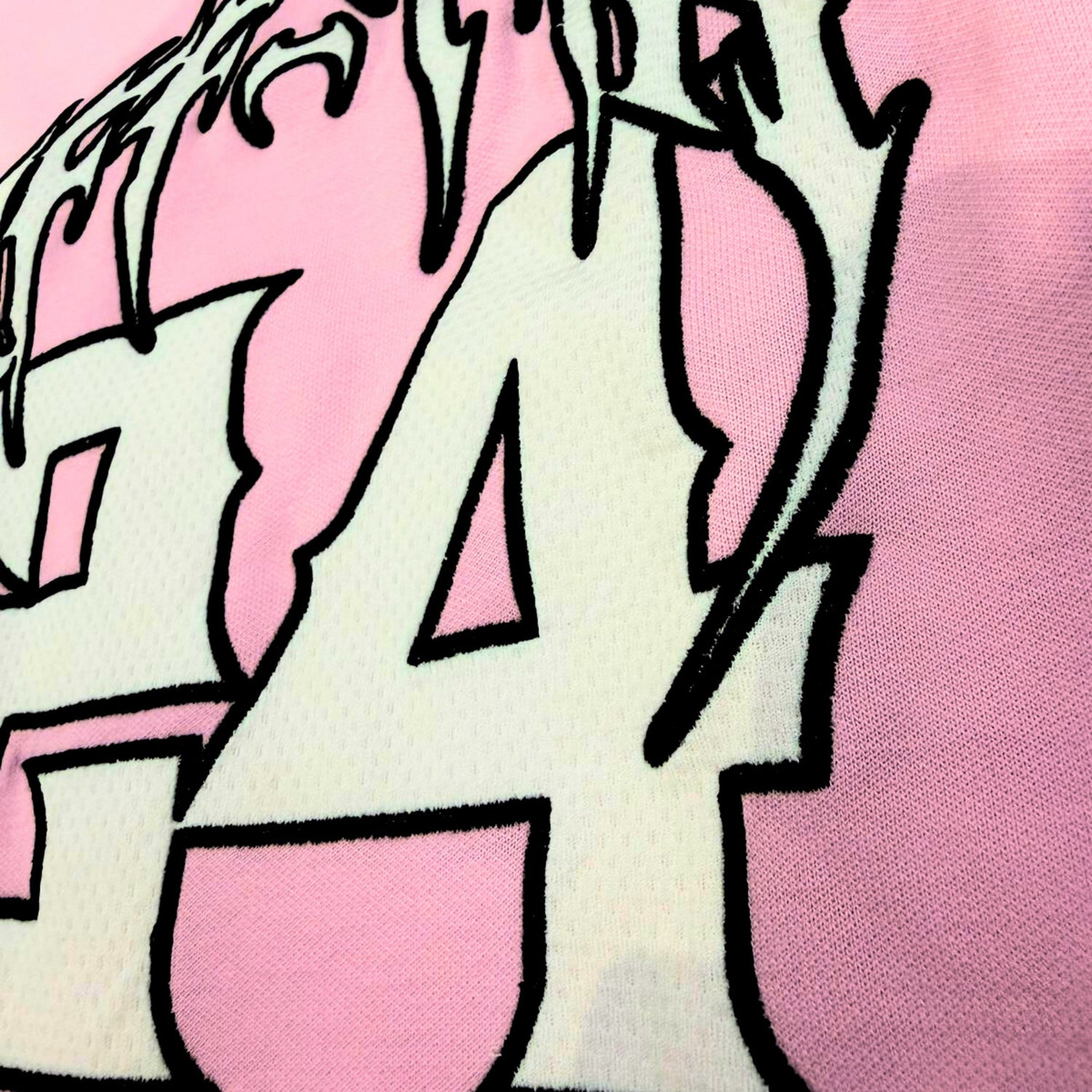 Viper Script Oversized Shorts Pink/White