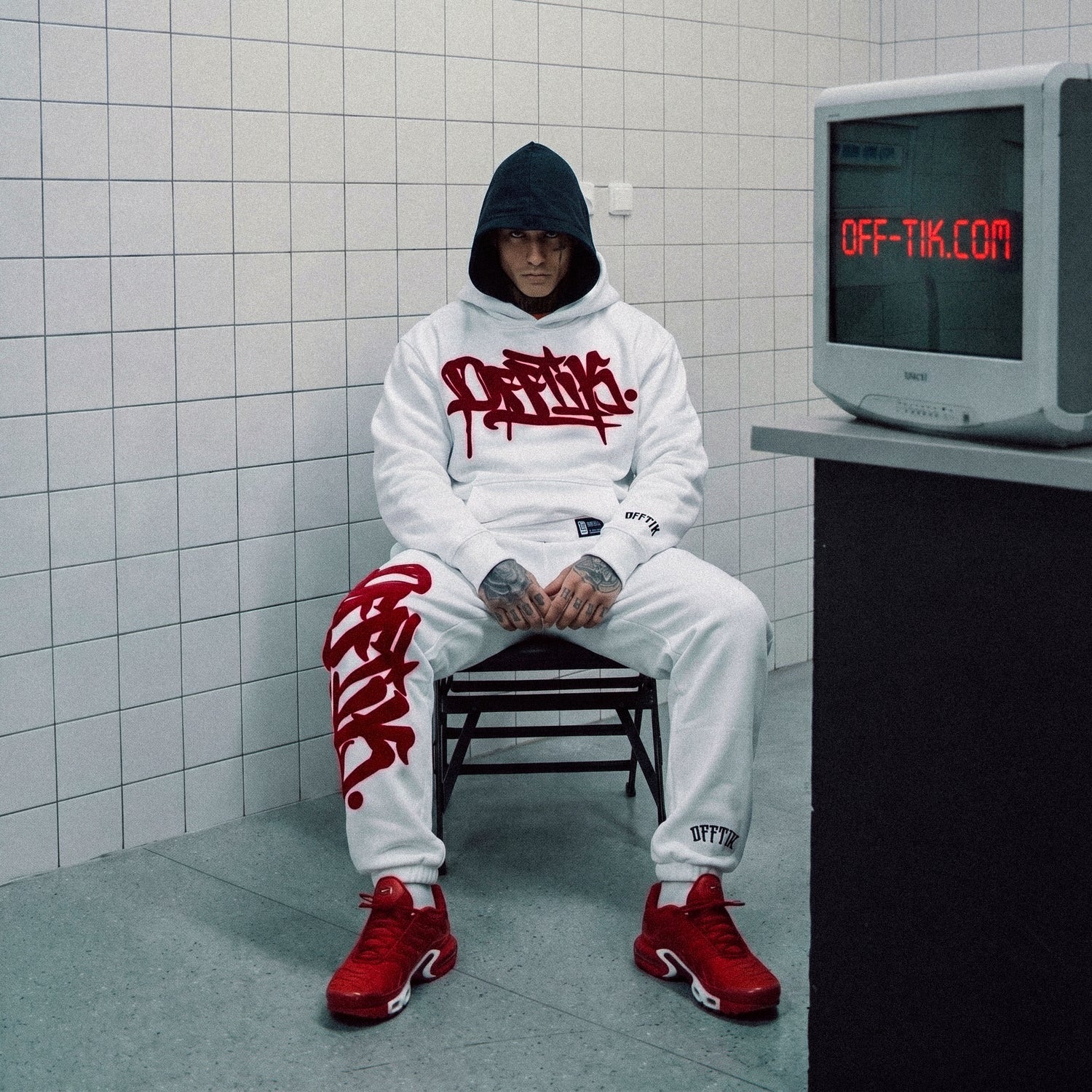 Signature Hoodie White/Red