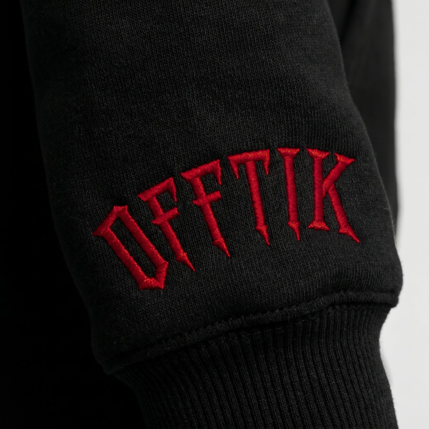 Signature Hoodie Black/Red