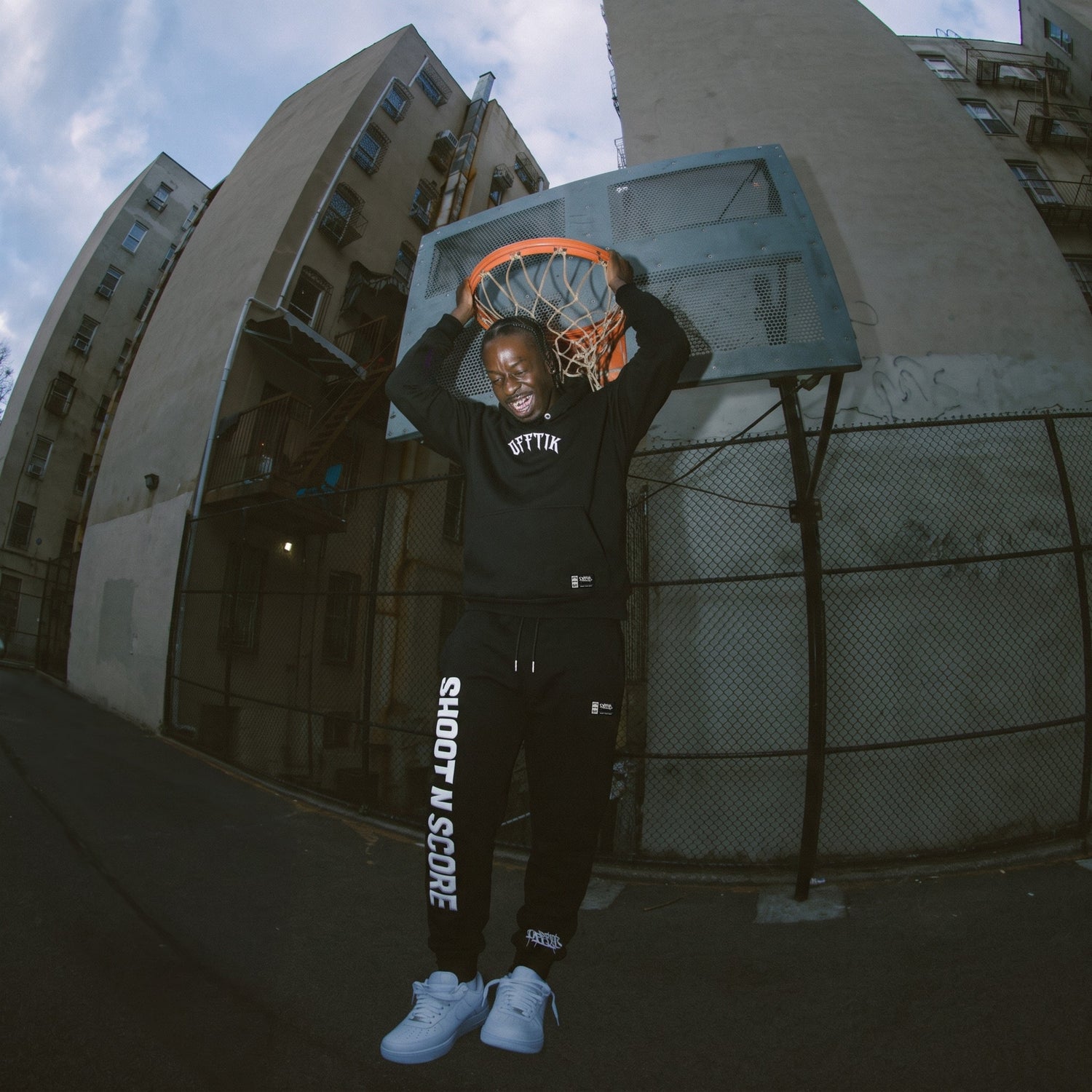 Shoot 'N' Score Trackies Black/White