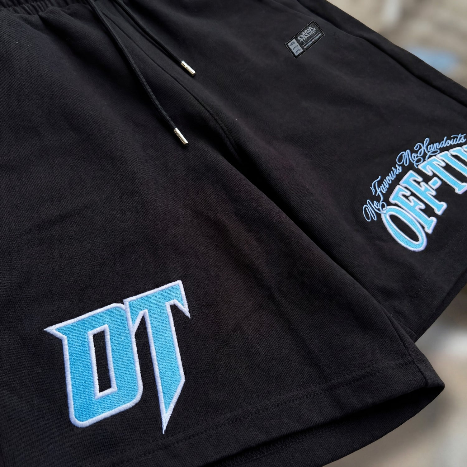 Oversized Shorts Black/Aqua