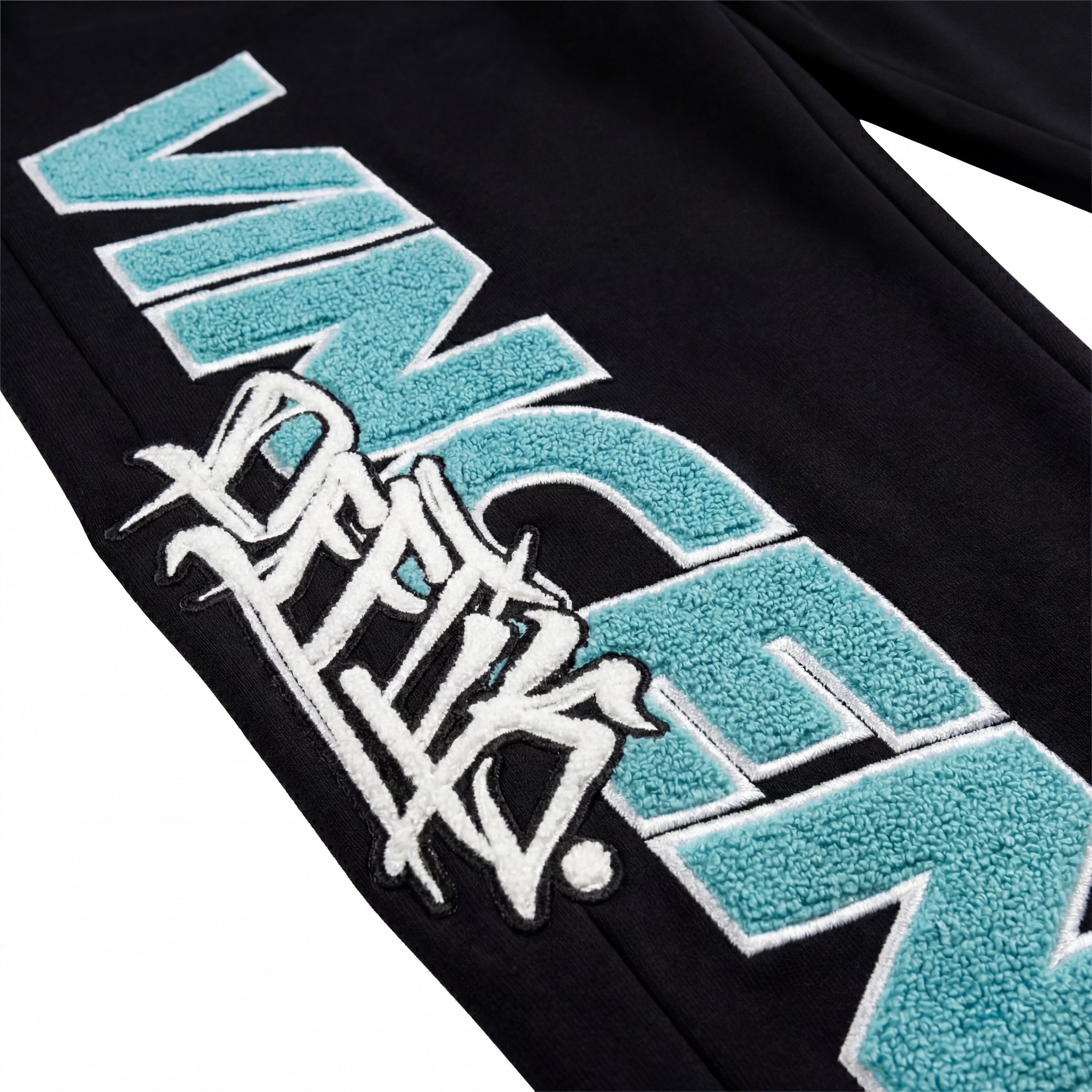 TRACKIES – Off-Tik